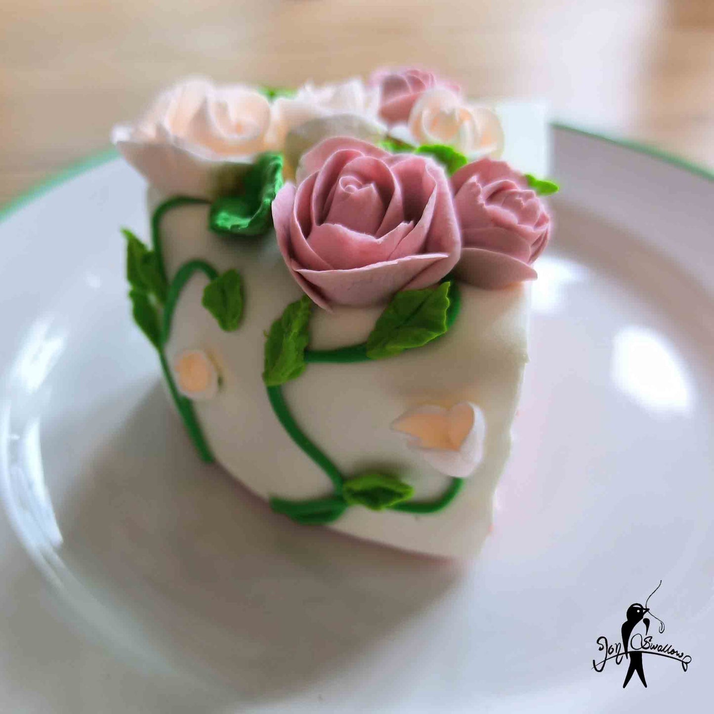 JoySwallow Handmade Polymer Clay Pink Rose Cream Cake, Birthday Wedding Anniversary Cake, Sculpture Statue, Baker Gift, Cookie Decorated Cake Food Decor