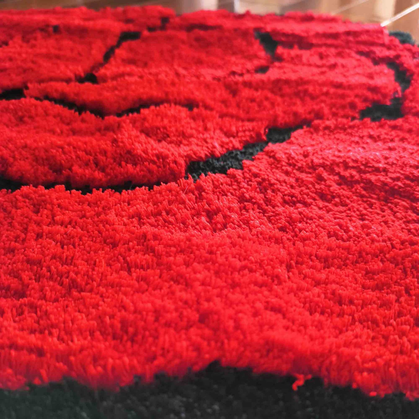 JoySwallow Irregular Valentine Red Rose Tufted Bathmat, Floral Bathroom Rug, Flower Area Rug, Floral Bedroom Rugs，Valentines Gift